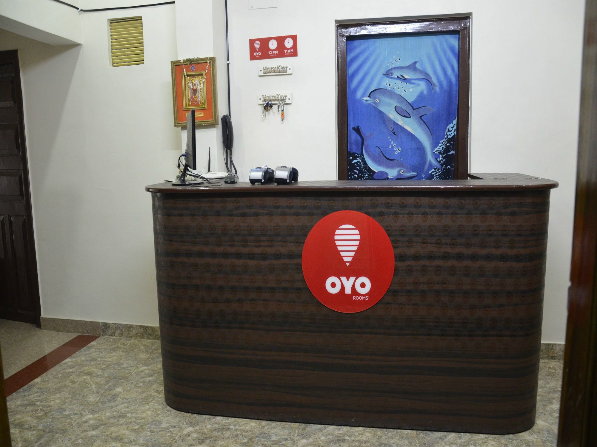 ホテル Oyo 7622 ヴァラナシ ステイズ バラナシ エクステリア 写真